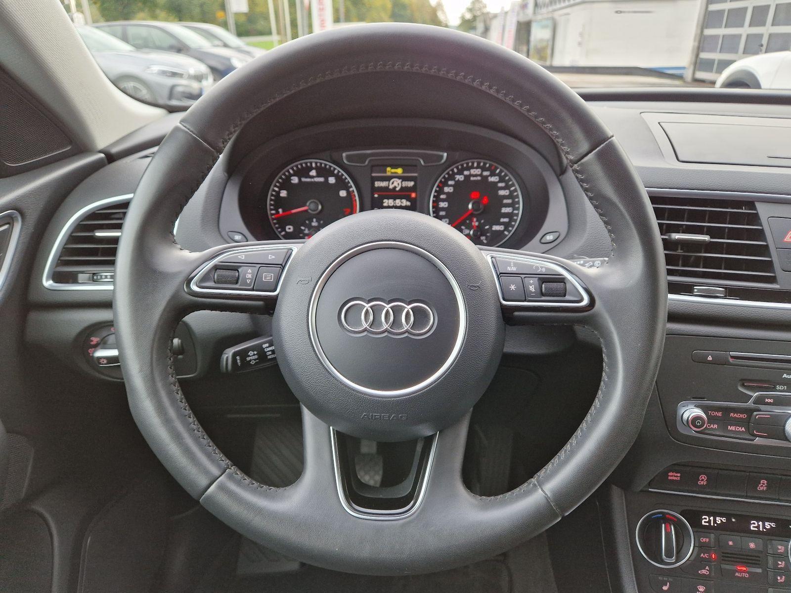 Audi Q3 1.4 TFSI sport/Navi/SHZ/Xenon-Plus/Soundsyste