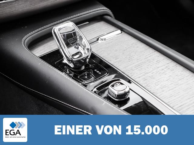 Volvo XC90 Ultimate Bright AWD B5 Diesel EU6d 7-Sitzer Allrad HUD AD StandHZG digitale