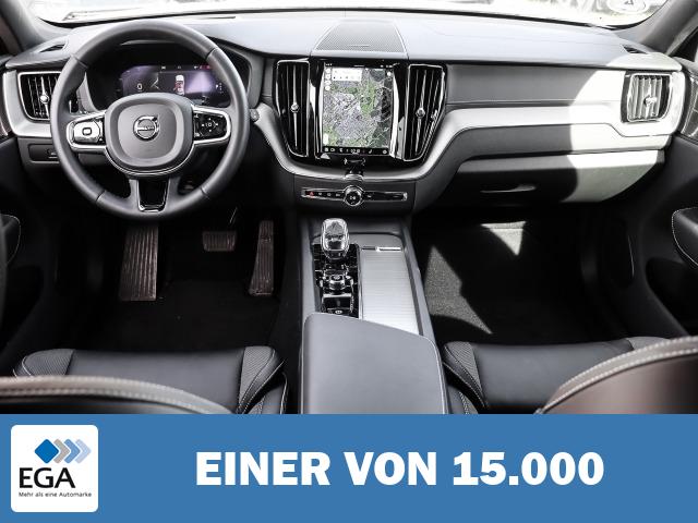 Volvo XC60 Ultimate Dark Recharge Plug-In Hybrid AWD T8 Twin Engine EU6d Allrad HUD St