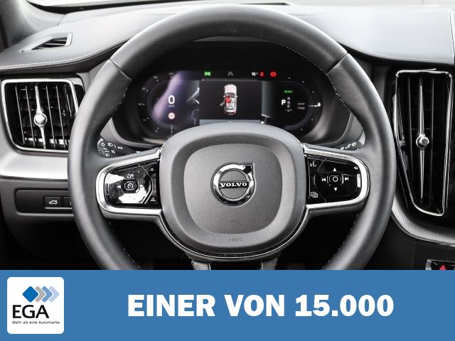 Volvo XC60 Ultimate Dark Recharge Plug-In Hybrid AWD T8 Twin Engine EU6d Allrad HUD St