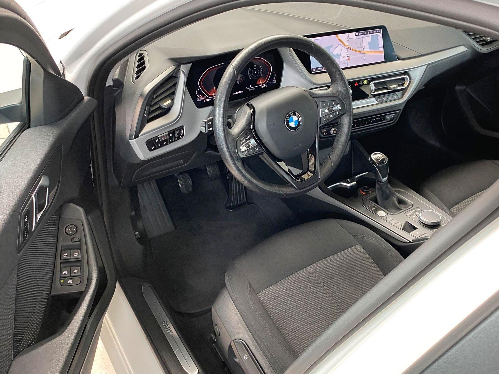 BMW 118 d Advantage*NAV*SHZ*TEMP*CARPLAY*RFK
