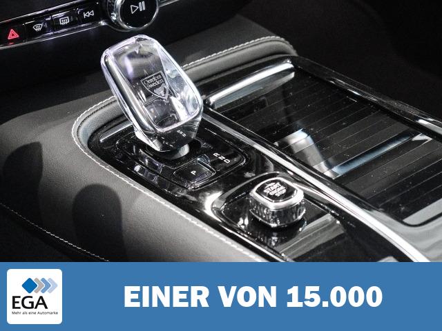 Volvo V60 T8 AWD Ultra Dark Recharge Plug-In Hybrid Twin Engine EU6d