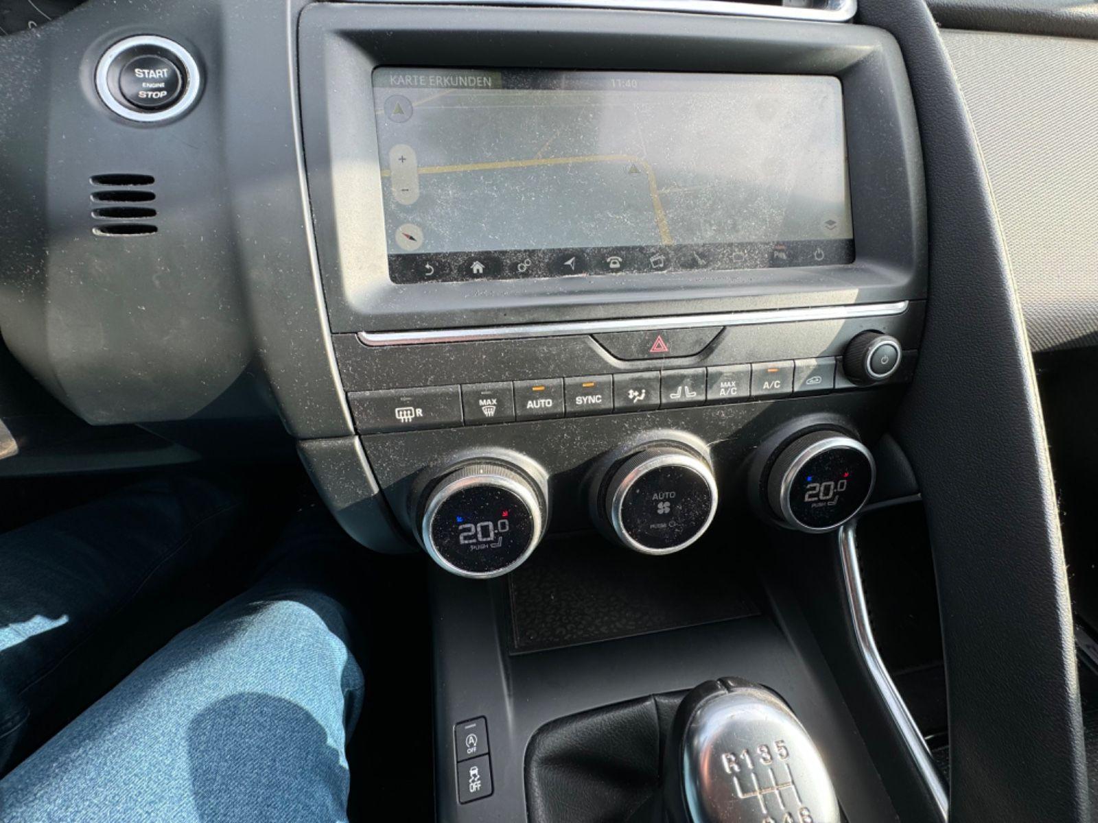 Jaguar E-Pace MFL NAVI AHK SPUR ACC LED Kamera SHZ TOP