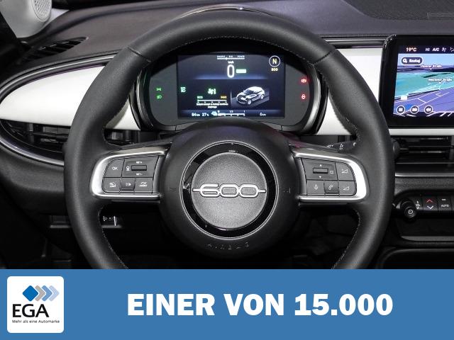 Fiat 600e La Prima LED NAVI 360°PDC SHZG MASSAGESITZ