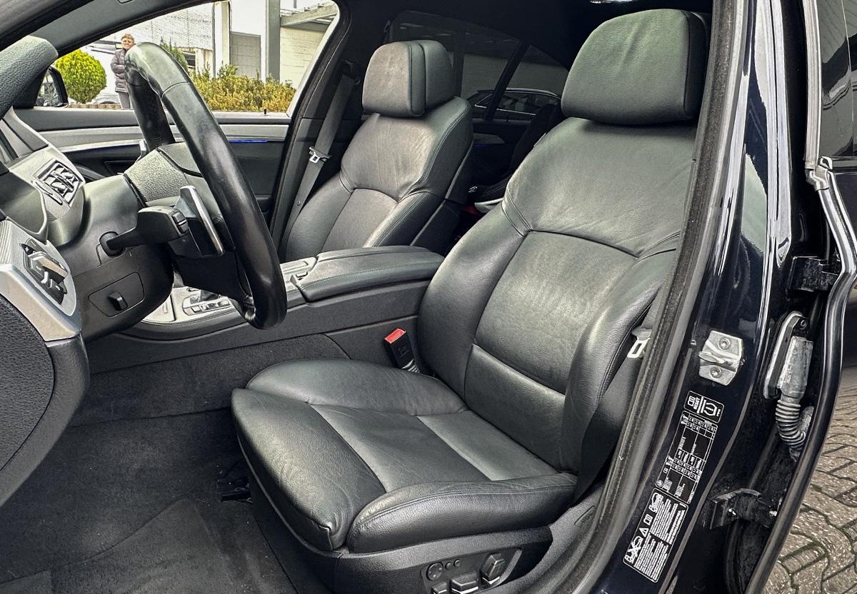 BMW 530 d xDrive M Sport Paket Panorama Hifi Head Up