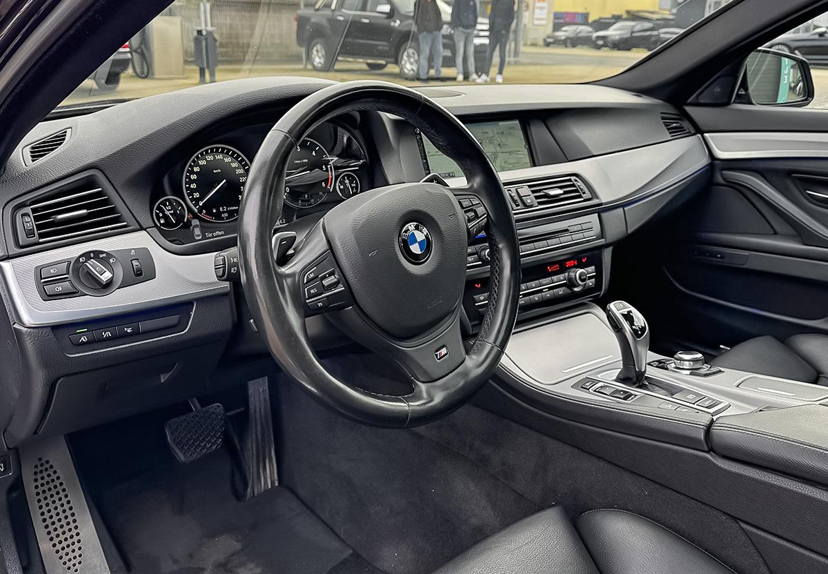 BMW 530 d xDrive M Sport Paket Panorama Hifi Head Up