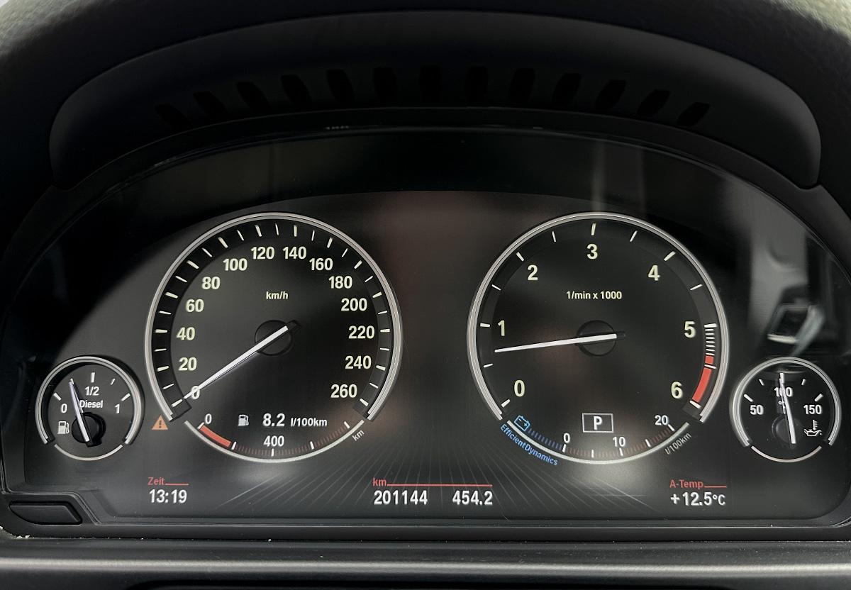 BMW 530 d xDrive M Sport Paket Panorama Hifi Head Up