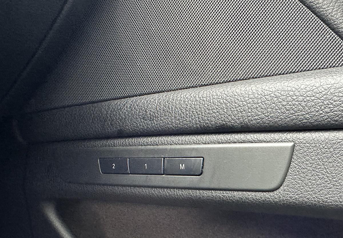 BMW 530 d xDrive M Sport Paket Panorama Hifi Head Up