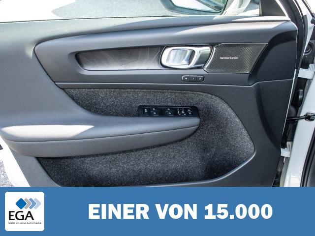 Volvo XC40 Plus Dark Recharge Plug-In Hybrid 2WD T5 Twin Engine EU6d StandHZG Navi dig