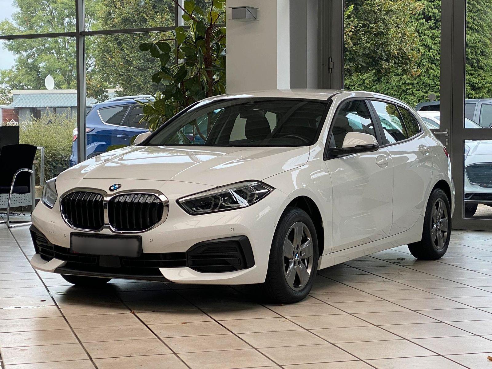 BMW 118 d Advantage*NAV*SHZ*TEMP*CARPLAY*RFK
