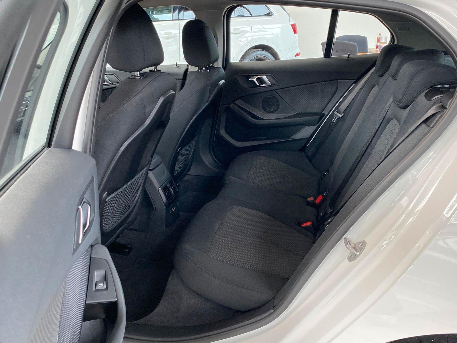 BMW 118 d Advantage*NAV*SHZ*TEMP*CARPLAY*RFK