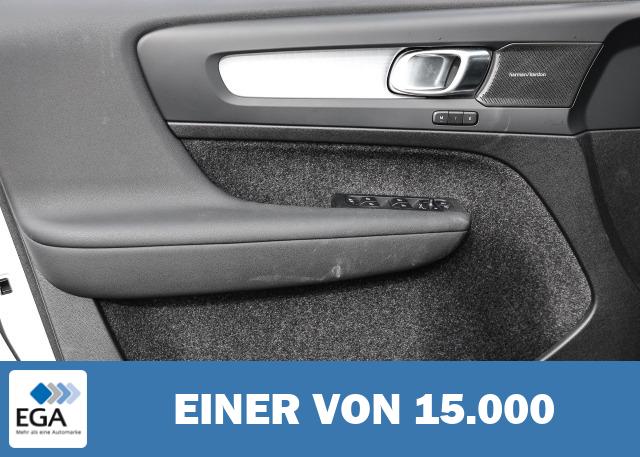 Volvo XC40 Plus Dark 2WD B3 EU6d digitales Cockpit Memory Sitze Soundsystem HarmanKard