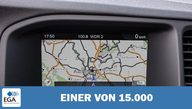 Volvo V60 Kombi Momentum D3 Navi Leder digitales Cockpit Sperrdiff. Klimaautom Musikst