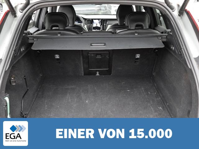 Volvo XC60 Plus Dark AWD B5 Benzin EU6d Allrad Leder digitales Cockpit Memory Sitze So