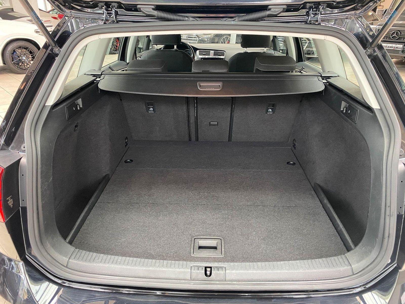 Volkswagen Golf Variant VII 1.4 TSI BMT Comfortline *NAV...