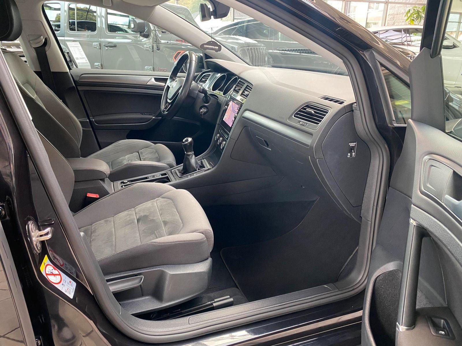Volkswagen Golf Variant VII 1.4 TSI BMT Comfortline *NAV...
