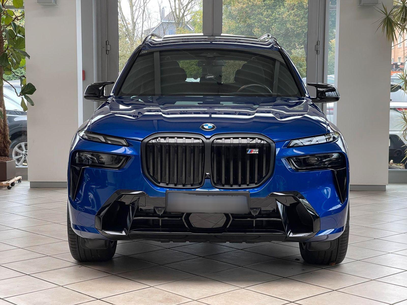 BMW X7 M60 i*MASSAGE*STDHZG*AHK*LEDER*GLAS*