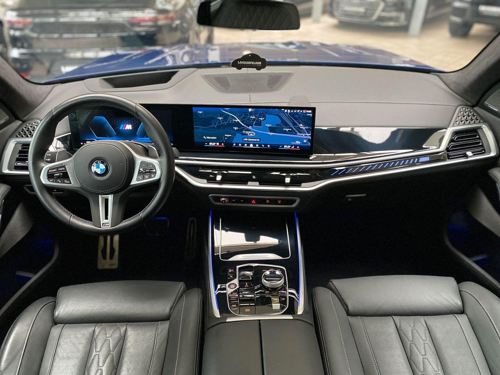 BMW X7 M60 i*MASSAGE*STDHZG*AHK*LEDER*GLAS*