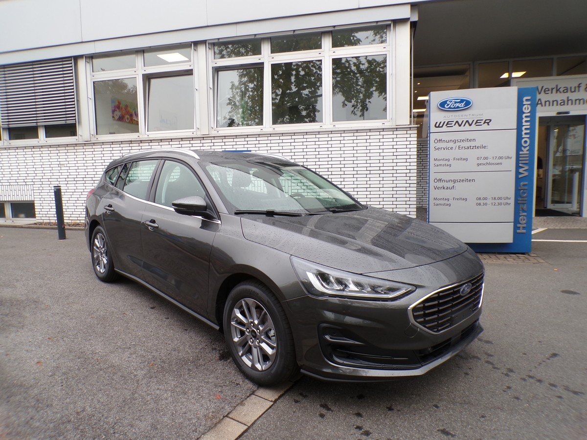 Ford Focus Titanium Turnier LM-Räder / Kamera / Winterpaket / FGS
