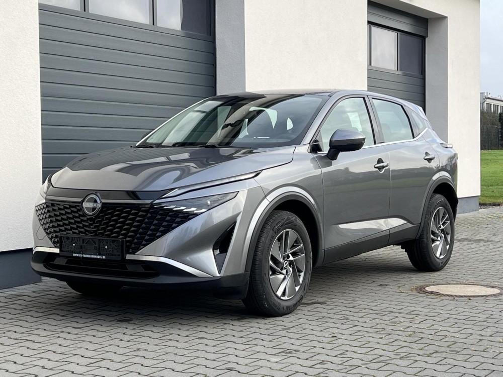 Nissan Qashqai Acenta 1,3 DIG-T Xtronic MHEV 158 Winterpaket