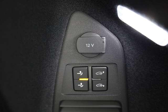 Volkswagen Touareg 3.0 TDI V6 R-LINE Black, 22-Zoll, AHK, Dynaudio, P