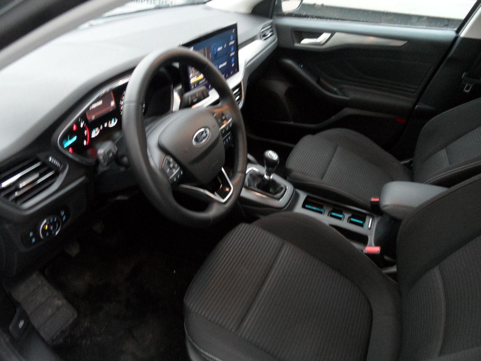 Ford Focus 1,0 Turnier Titanium+Navi-SYNC4+Sitzhzg.