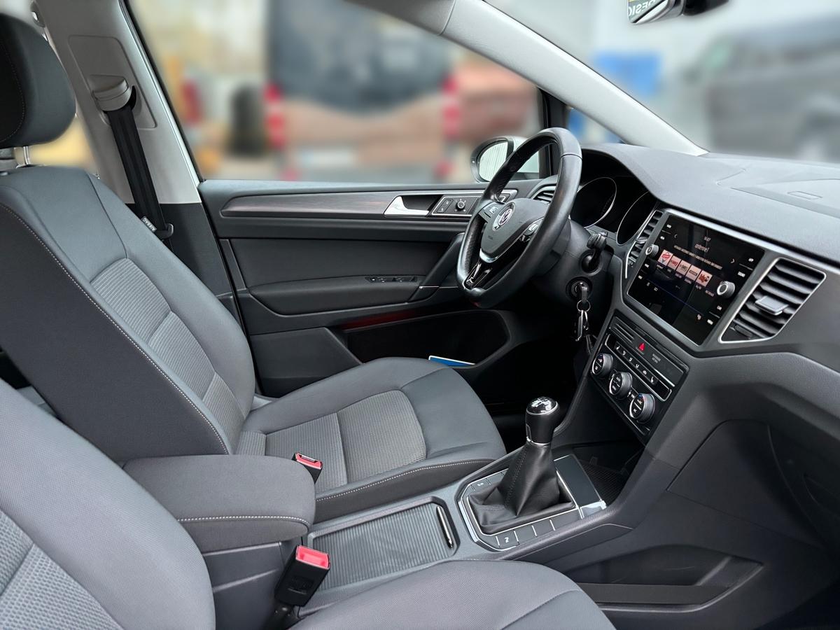Volkswagen Golf Sportsvan 1.5 TSI Comfortline,Standheizung,Kamera,Sitzh