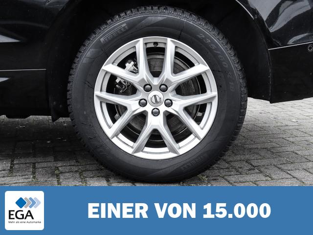 Volvo XC60 Plus Black Edition Recharge Plug-In Hybrid AWD T8 Twin Engine EU6d AD Stand