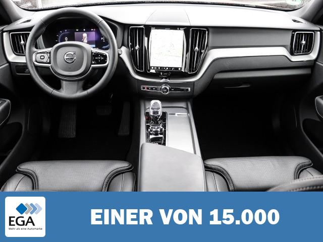 Volvo XC60 Plus Black Edition Recharge Plug-In Hybrid AWD T8 Twin Engine EU6d AD Stand