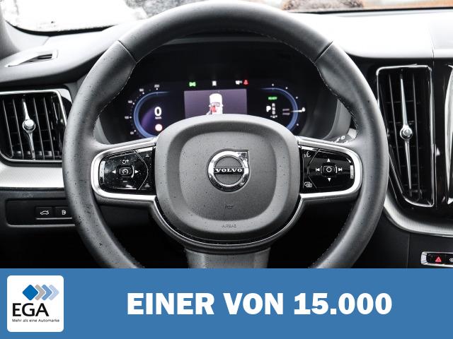 Volvo XC60 Plus Black Edition Recharge Plug-In Hybrid AWD T8 Twin Engine EU6d AD Stand