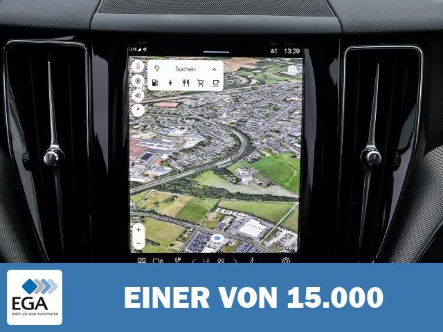 Volvo XC60 Plus Black Edition Recharge Plug-In Hybrid AWD T8 Twin Engine EU6d AD Stand