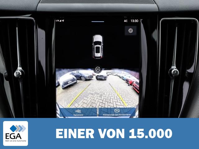 Volvo XC60 Plus Black Edition Recharge Plug-In Hybrid AWD T8 Twin Engine EU6d AD Stand