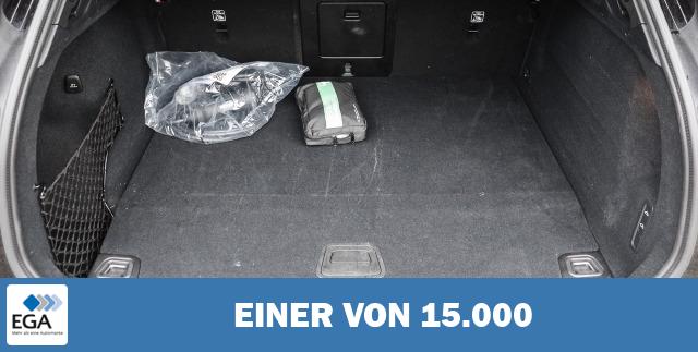 Volvo XC60 Plus Black Edition Recharge Plug-In Hybrid AWD T8 Twin Engine EU6d AD Stand