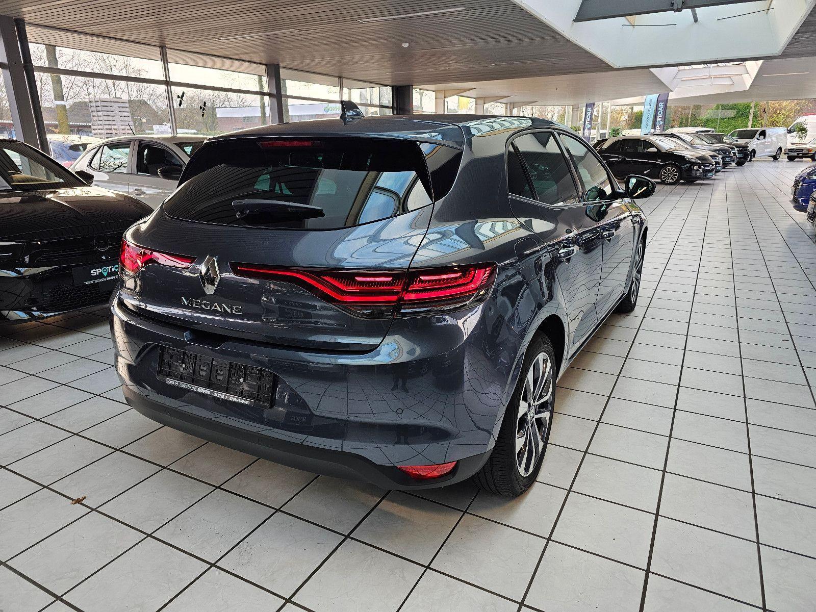 Renault Megane IV Techno Automatik mit AHK 1650 kg