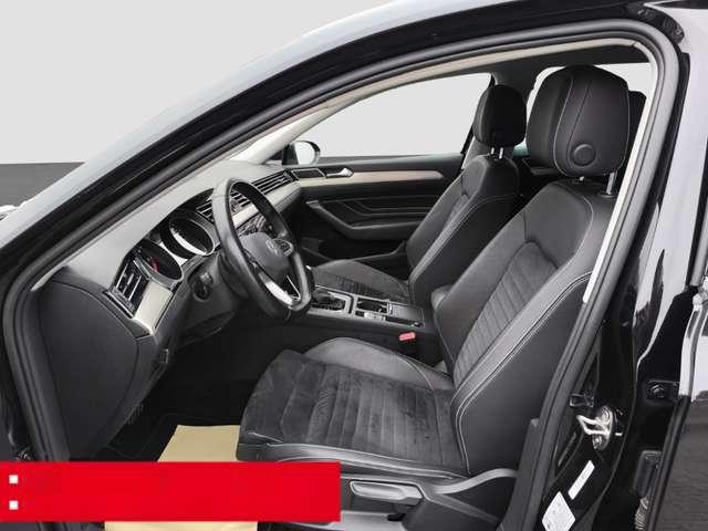 Volkswagen Passat Variant 2.0 TDI DSG Elegance AHK ACC LED