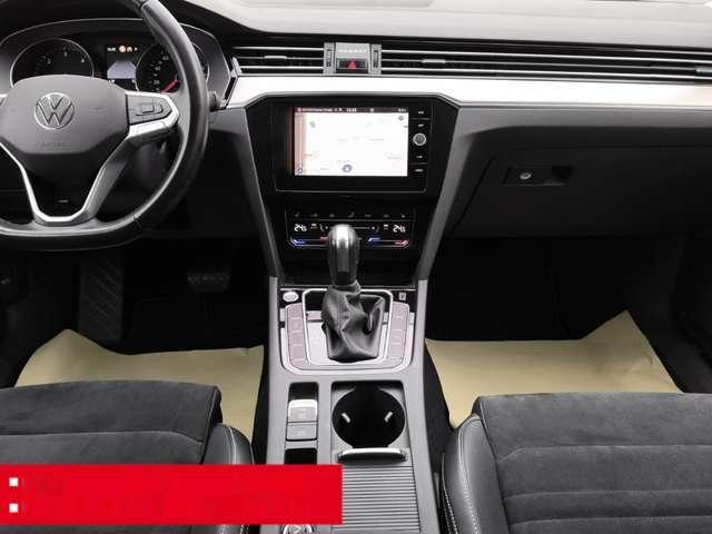 Volkswagen Passat Variant 2.0 TDI DSG Elegance AHK ACC LED