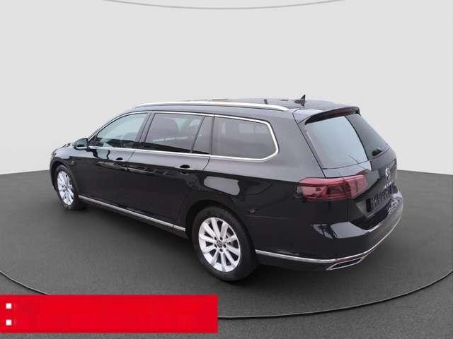 Volkswagen Passat Variant 2.0 TDI DSG Elegance AHK ACC LED