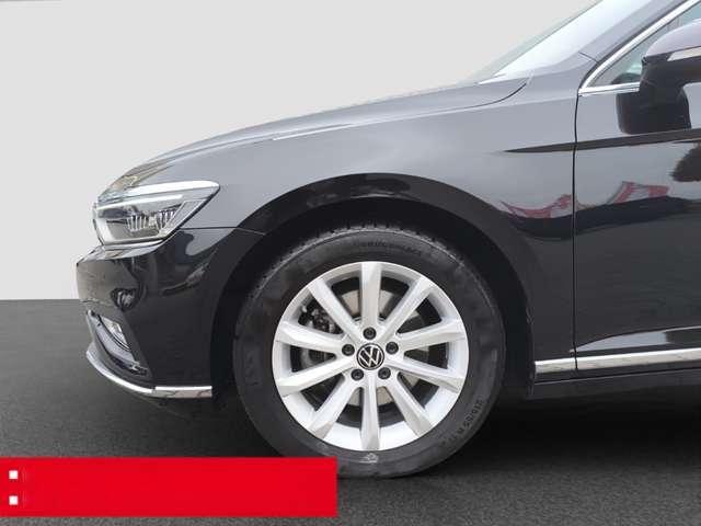 Volkswagen Passat Variant 2.0 TDI DSG Elegance AHK ACC LED