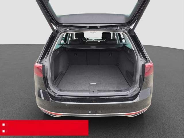 Volkswagen Passat Variant 2.0 TDI DSG Elegance AHK ACC LED
