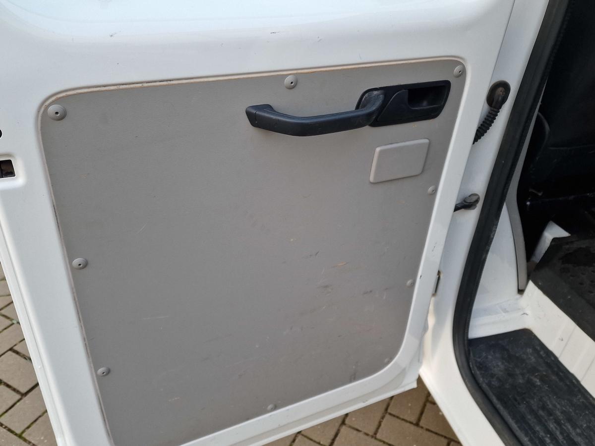 Volkswagen T6 Transporter  2,0 TDi Doka*AHK*Turbo NEU*6-Sitze