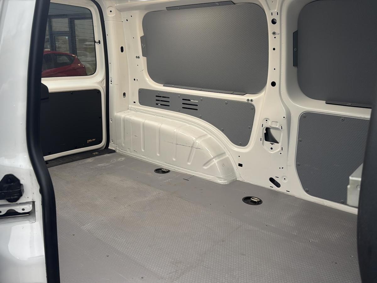 Volkswagen Caddy Maxi Maxi 2.0 TDI Kasten* Klima* PDC* Rundumleuchte*
