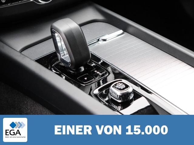 Volvo XC60 Plus Dark AWD B5 Benzin EU6d digitales Cockpit Memory Sitze Soundsystem Har