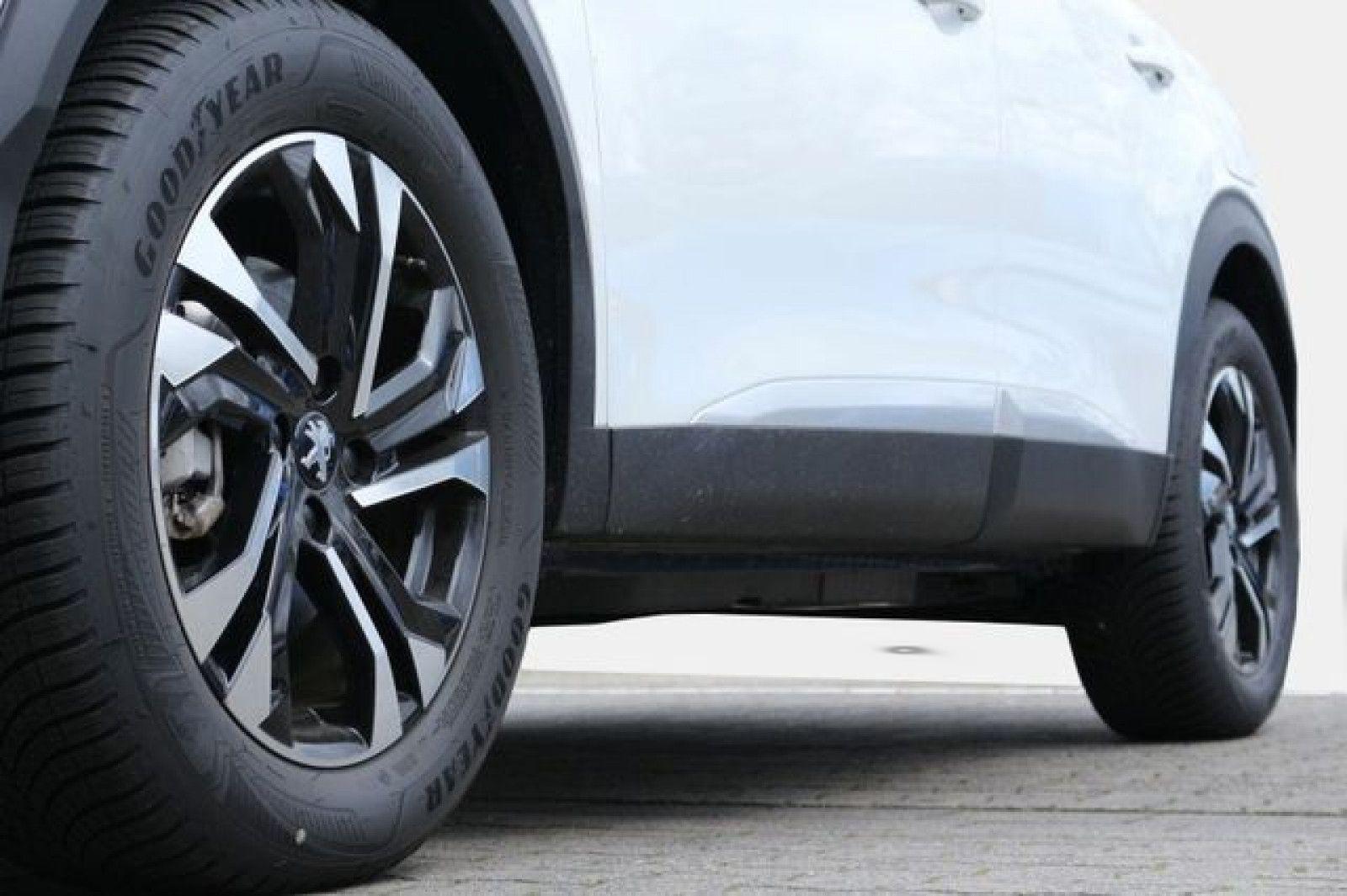 Peugeot 2008 e-GT