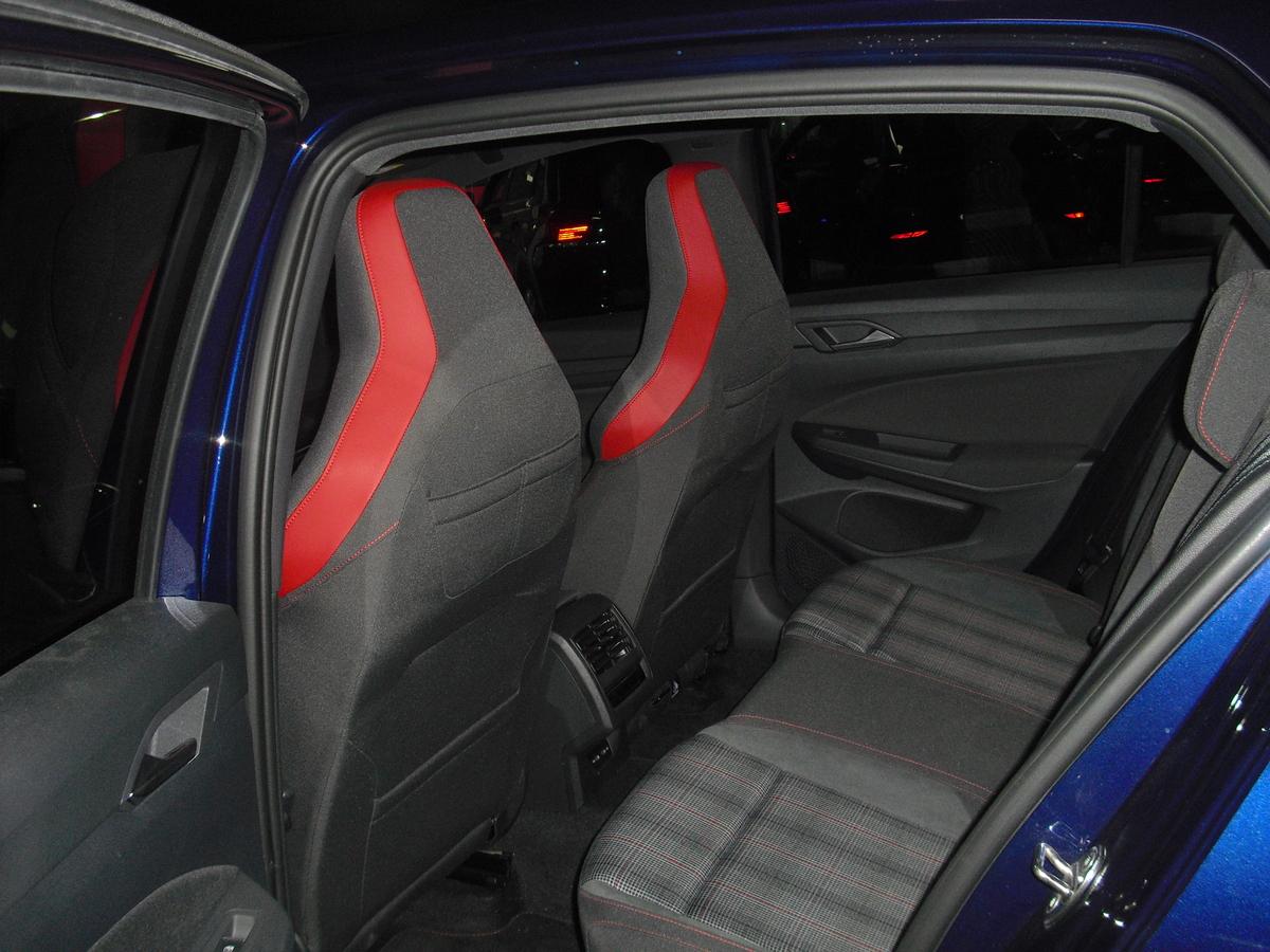 Volkswagen Golf GTI VIII 2.0 TSI Matrix-LED/NAVI/Business/RFK