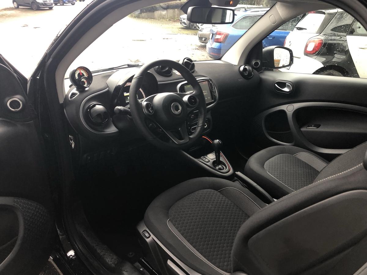 Smart ForTwo EQ*Exclusive*JBL* PANO*PTS*ALU*CAM*MEDIA*LED*SHZ*22kw