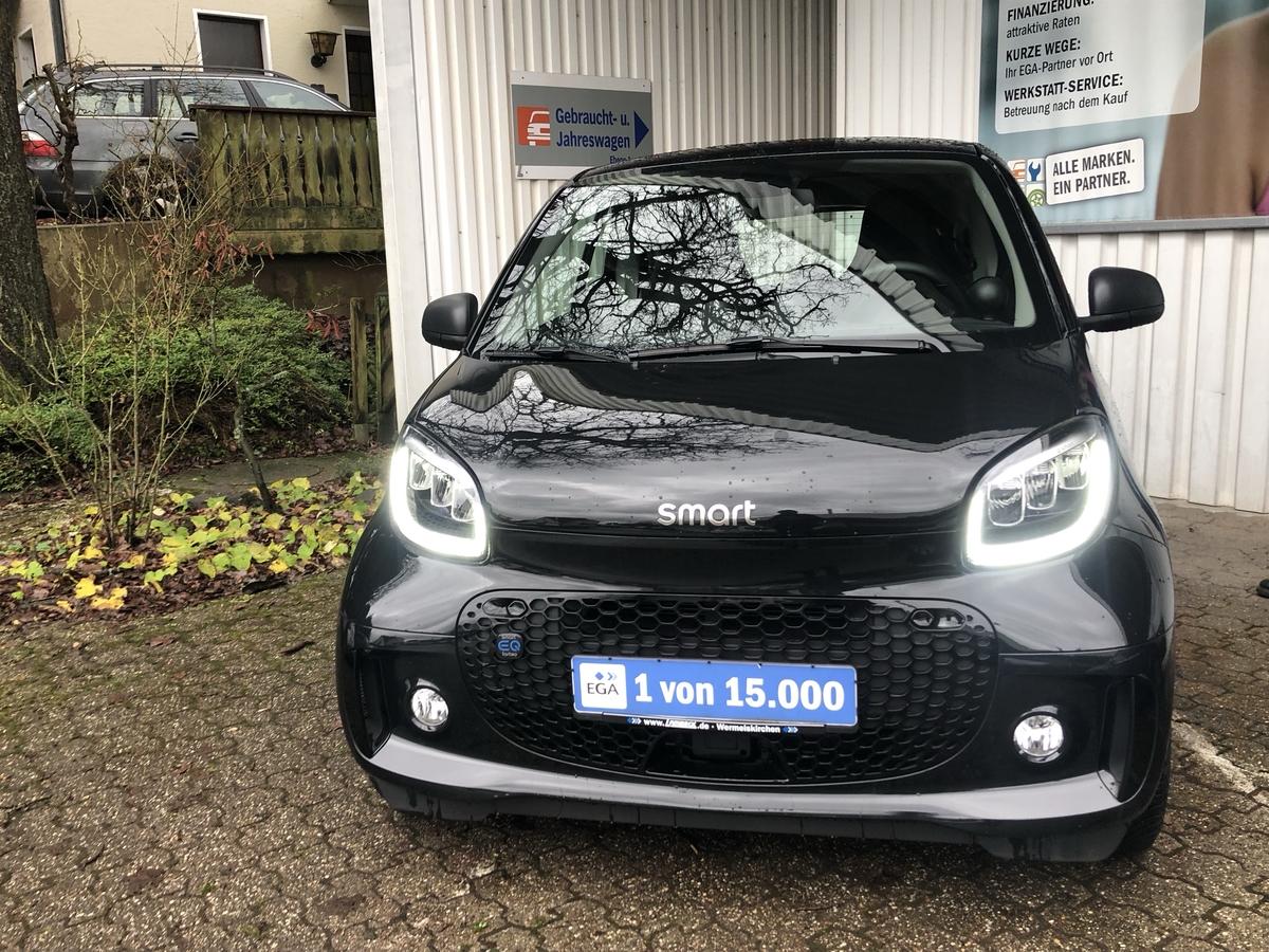 Smart ForTwo EQ*Exclusive*JBL* PANO*PTS*ALU*CAM*MEDIA*LED*SHZ*22kw
