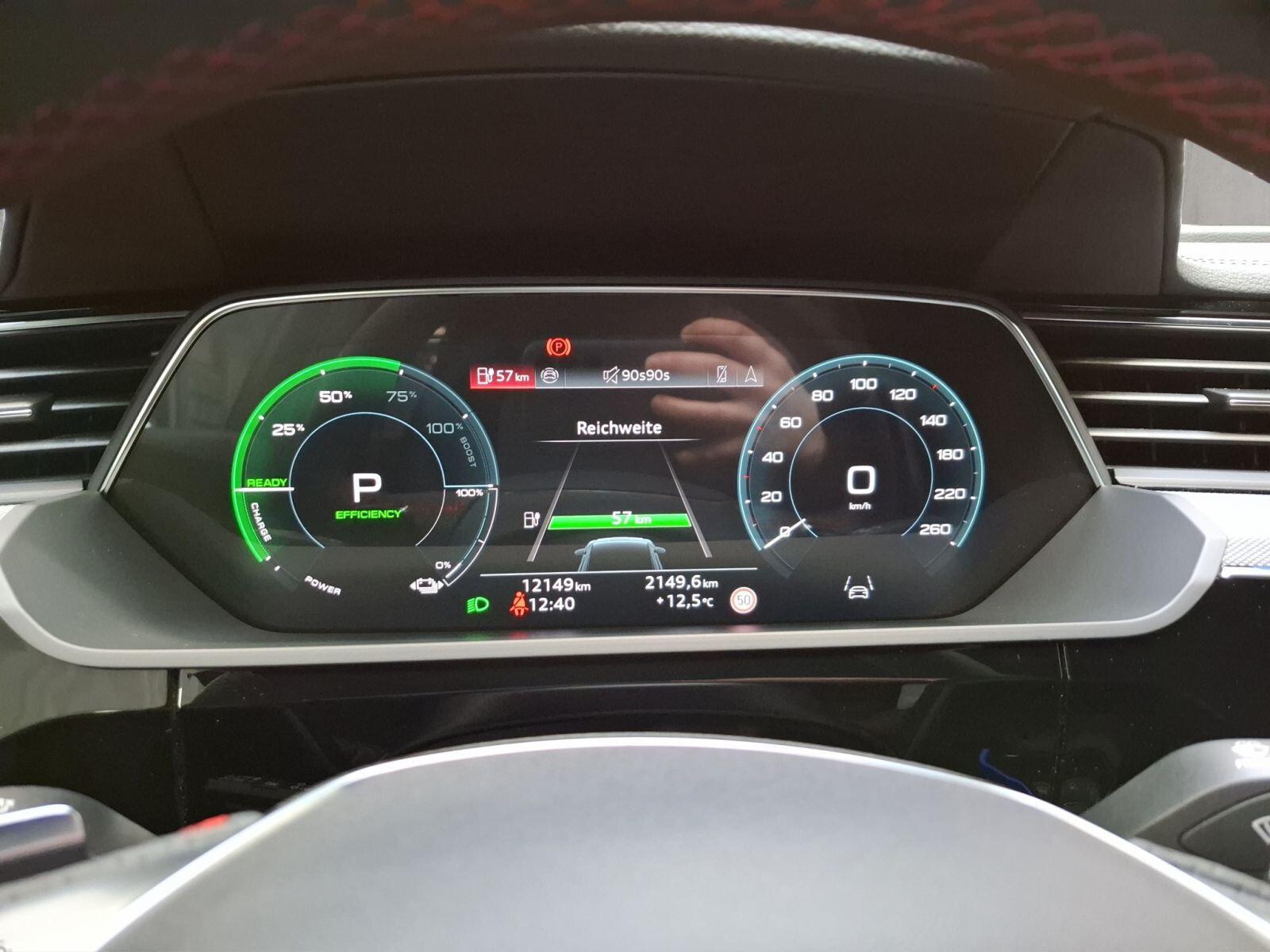 Audi Q8 e-tron S line 55 quattro 300 kW