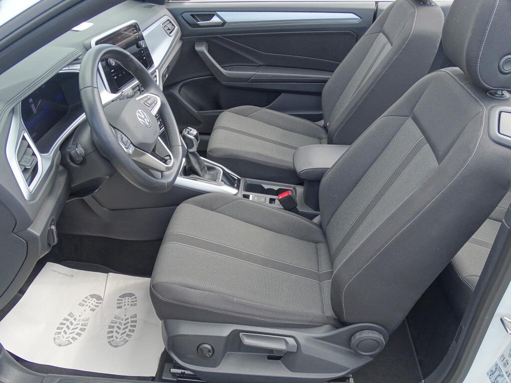 Volkswagen T-Roc 1.0 Style*NAVI*LED*DAB*RFK*SHZG*PDC*APP C.