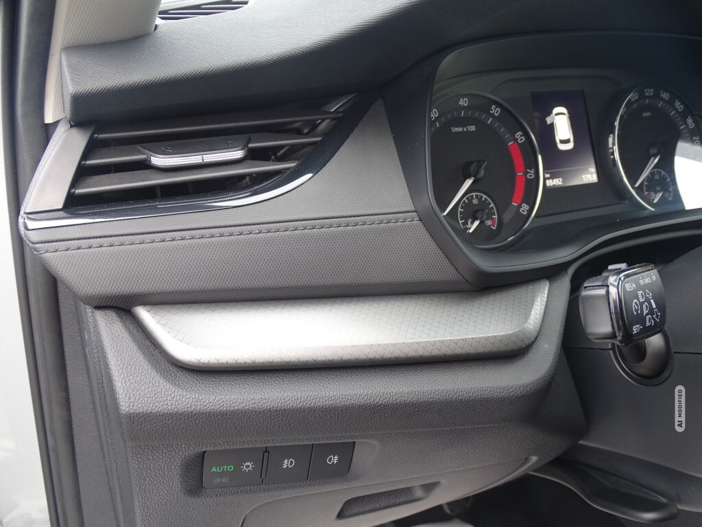 Skoda Octavia 1.0 Active*LED*SMART LINK*DAB*SHZG*RFK*