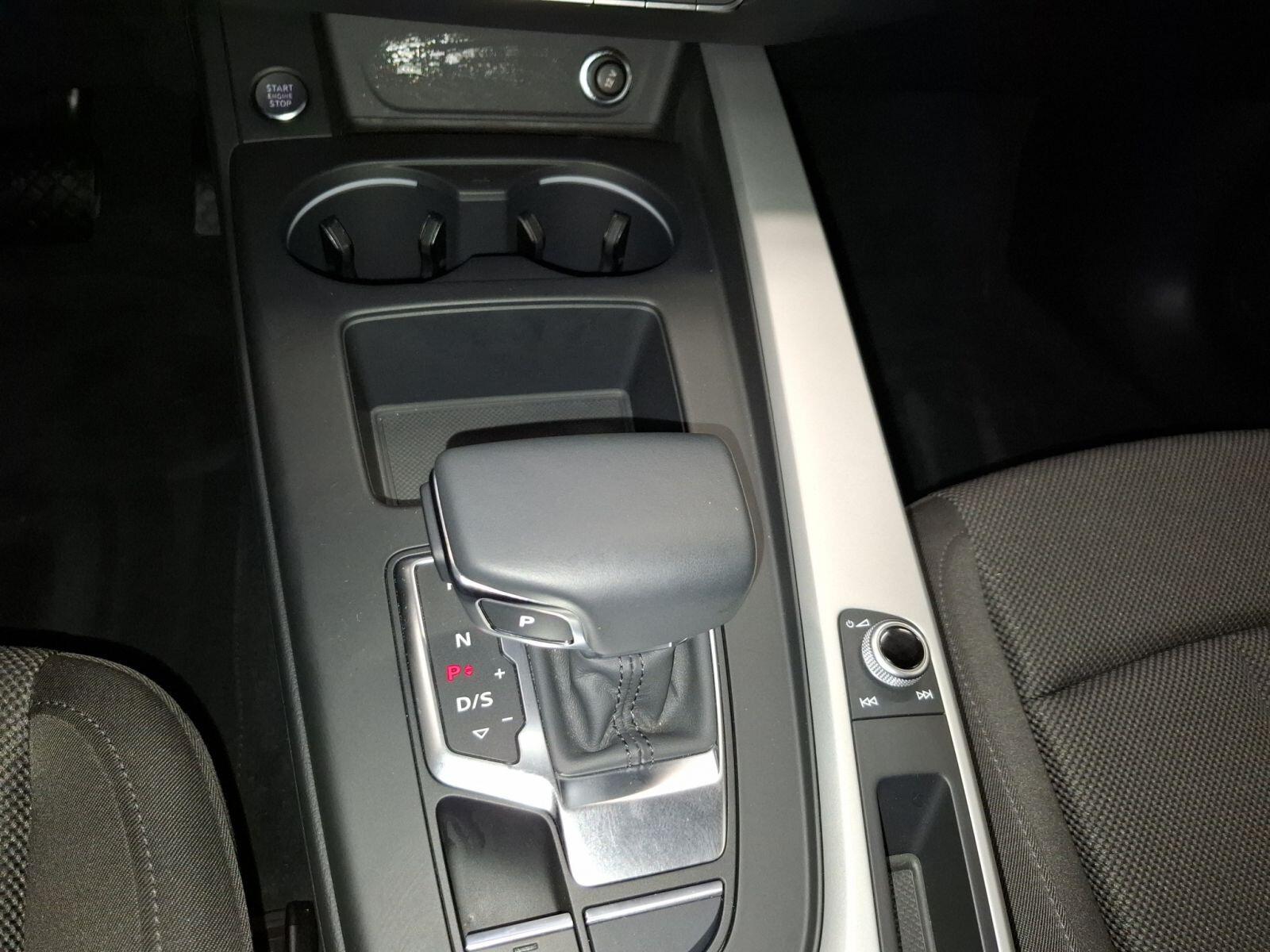 Audi A4 Advanced 40 TDI quattro 150(204) kW(PS) S tronic